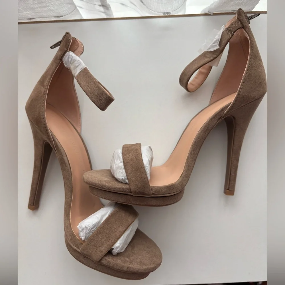 Wild Diva Tan Heels with Stiletto Design - Picture 5 of 5